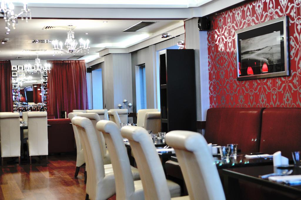 The Balmoral Hotel Newry Buitenkant foto